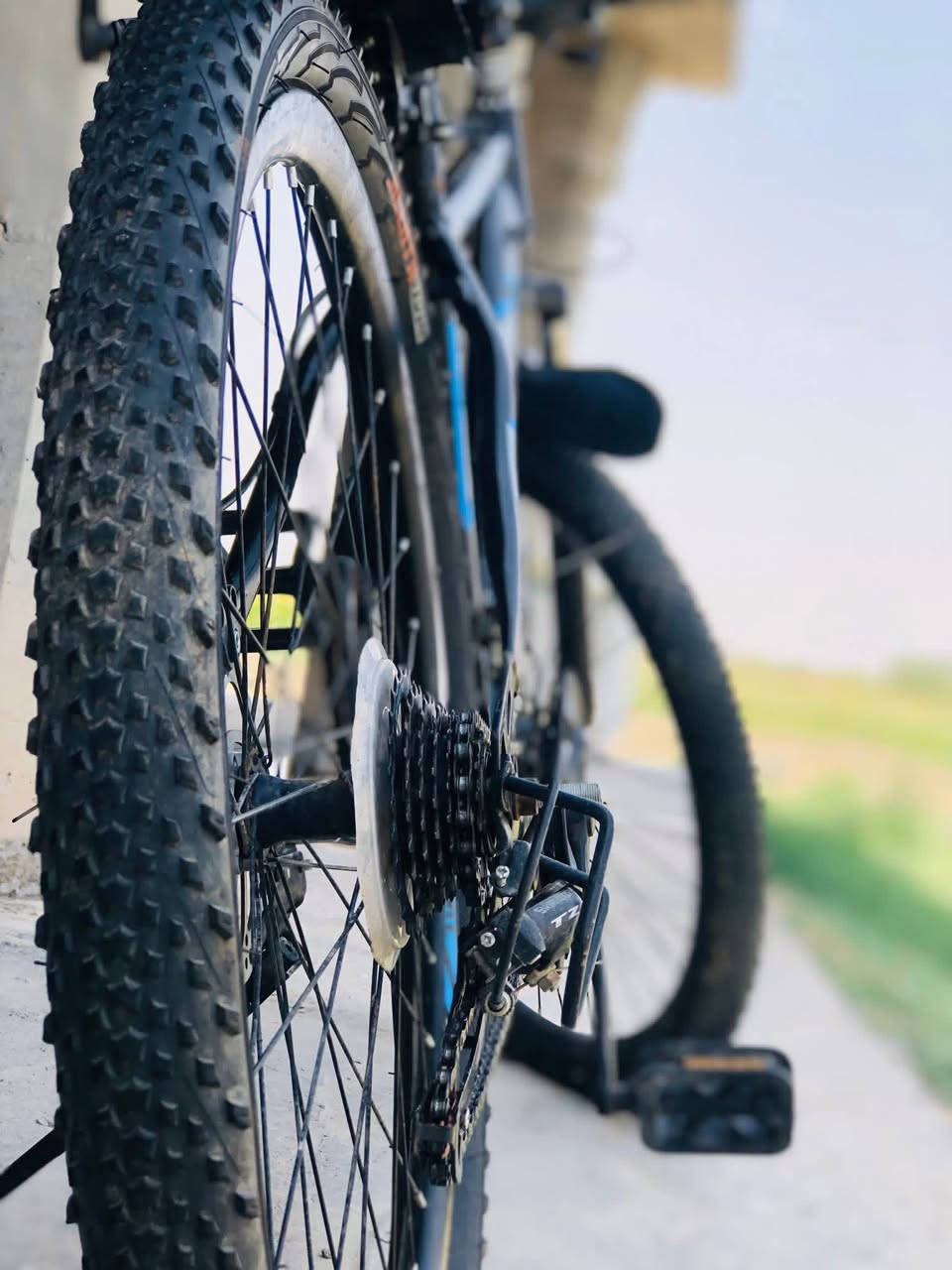 بايسكل جبلي حجم 27 للبيع ب80وبيه مجال الشراي خلي يتفضل خاص  يخابرني  على هاذ الرقم ***********
