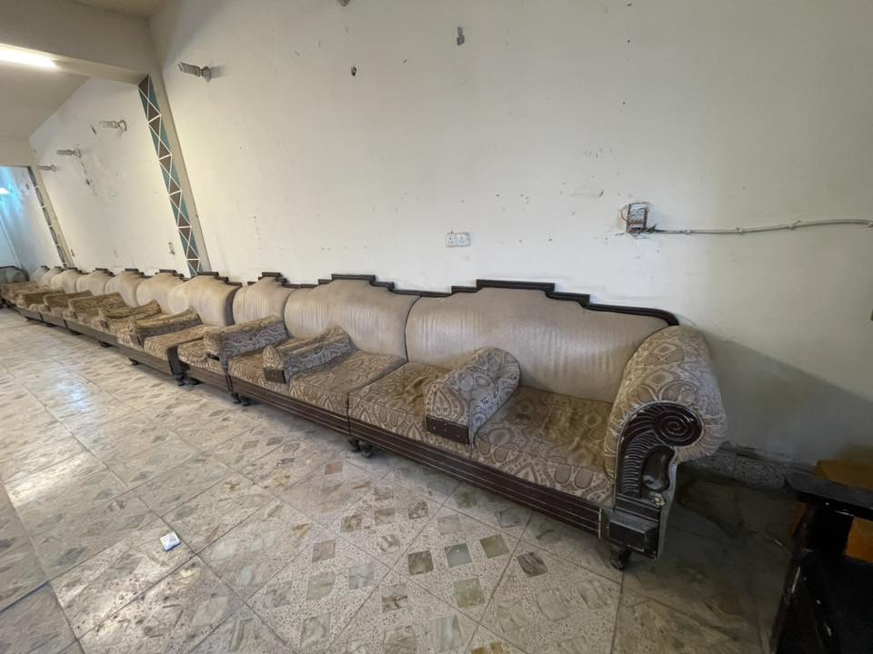 تخم للبيع مستعمل السعر 100 بغداد الطالبية ***********
