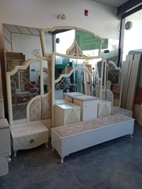 غرفه نوم ملكيه • ٧ قطع • ٣م×٢٫٤م