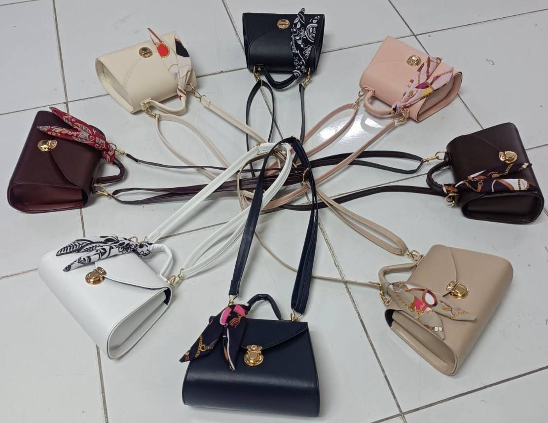 حقائب نسائية... 😍🎒 بأحجام و ألوان مختلفة...🤩♥️
ذات جودة عالية وبأسعار تنافسية و معقولة جمله أقل كمية50حبة📦

للاستفسار ‏تابع قناة Abdul Latif Al-Issa Tradi في واتساب: للحقائب 👜🎒 https://whatsapp.com/channel/0029VbCVM3wK0IBgDCZTu520


**إذا كنت صاحب هذا الإعلان وتريد حذفه لأي سبب، رجاءا أرسل رسالة إلى الدعم الفني**