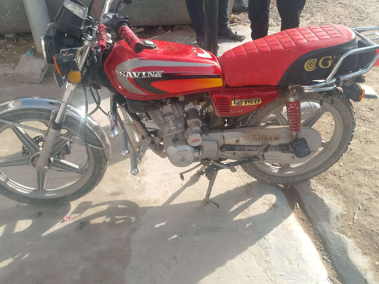 سلام عليكم دراجه موديل 19نضيف كلشي ما عايزه اكاتب بس السعر 300وبي مجال الرقم ***********اتصل ودلل
