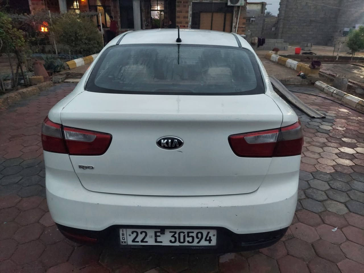 السلام عليكم كيا ريو مديل 14 سياره بيها صبغ حزام و ضعف بل كير سياره بسمي سعر 68 ورقه مكاني بغداد رقم ***********
