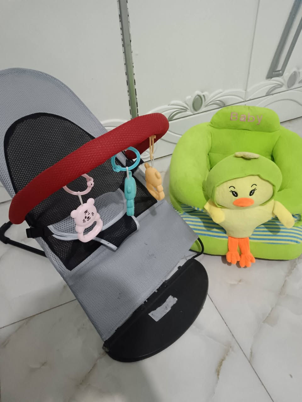 تلبيسه تخم عشر مقاعد جوزي 3D كرسي طفل هزاز ومسند حجم كبير كلهن جدد السعر خاص


**إذا كنت صاحب هذا الإعلان وتريد حذفه لأي سبب، رجاءا أرسل رسالة إلى الدعم الفني**