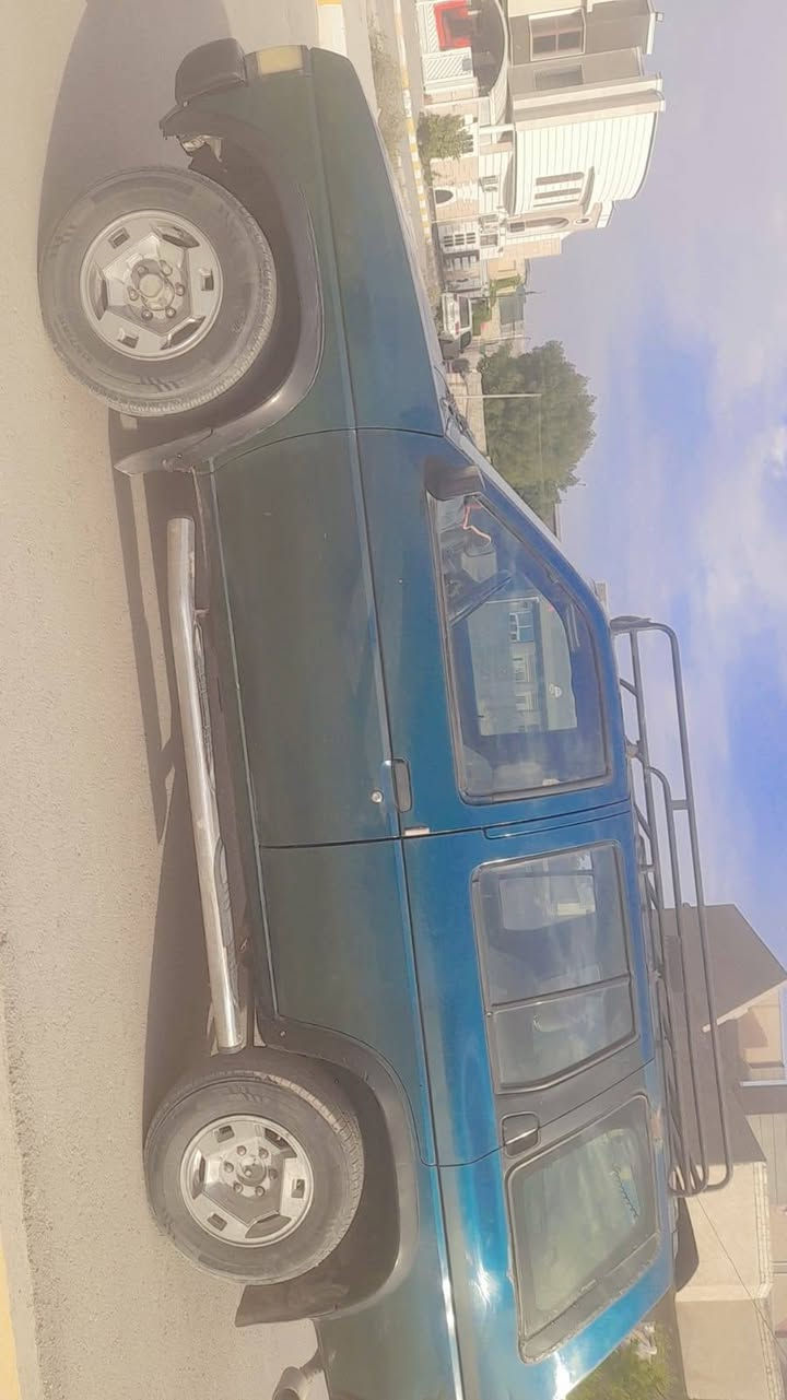 السلام عليك سياره للبيع نيسان بان فايندر رقم بغداد مشروع وطني تحويل ثاني يوم موديل 1994 السنوية لغاية 2028 السعر 50 وبيه مجال للتواصل على الرقم *********** للتواصل على هذا الرقم غير متواجد على الفيس
