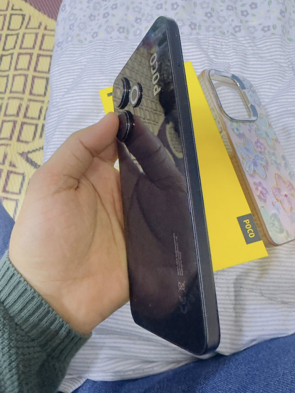 بوكو M6 ذاكرة 256 بطارية 5000mha
نظافة ١٠٠%. شرطط مامفتوح وبدون عيب ويا شاحنه بلادي 33w وكارتون 170 الف فقط بيع 
*********** 
***********
