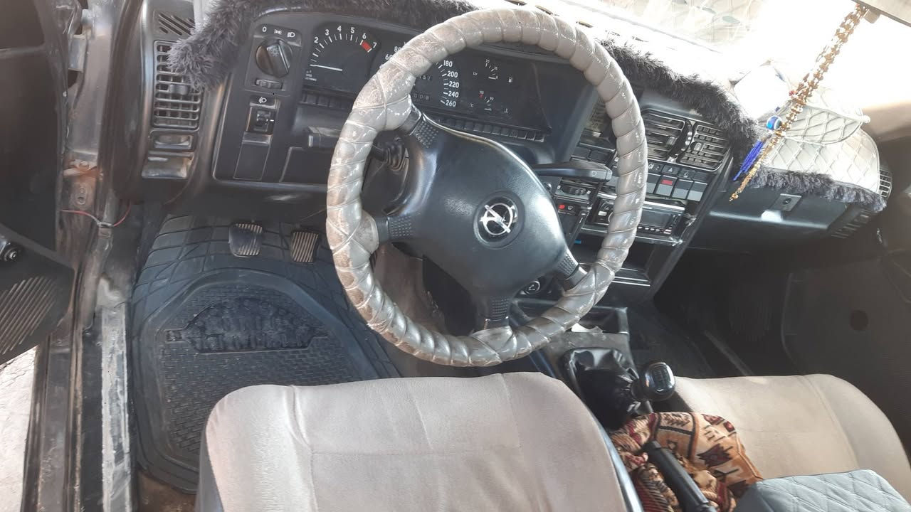 بيع مستعجل اوميكه حجم ٢٦ موديل ٩١ اني شرعي بسمي كابون بانزين جامت كهرب تنته سقف بدون ضرر صبغ حزام تصل بل رقم عنوان موصل أيسر بيع مستعجل ***********
