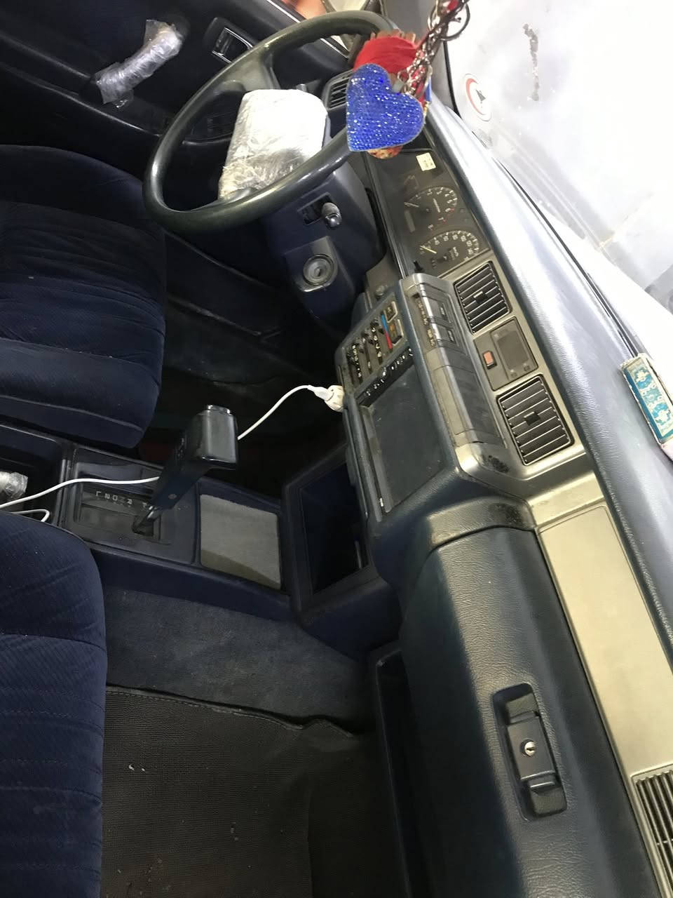 سلام عليكم اخوان سيدان للبيع موديل ٨٨ رقم مميز بسمي مكفوله من الضربه محرك كير تبريد خلفي امامي مع ثلاجه كله مكفول صدر تخم تاير مكفول بيهه صبغ جاملوغات خلفيه صبغ اثر خياس الذيول تحويل مباشر بغداد شارع حيفا الشواكه السعر ١٠٠ ورقه وبيهه مجال الشراي رقمي ***********.                  *********** واتساب عادل ابو يوسف
