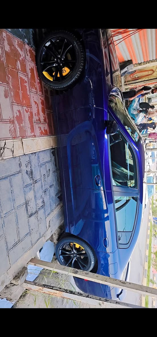 سلام عليكم جارجر 2015 ادوات متومه وكامله طبق الاصل بيهه كصه جنطه السياره جاهزه كير ومكينه وحداديه مكفولات للاستفسار *********** مكانهه ناصريه السعر 70
