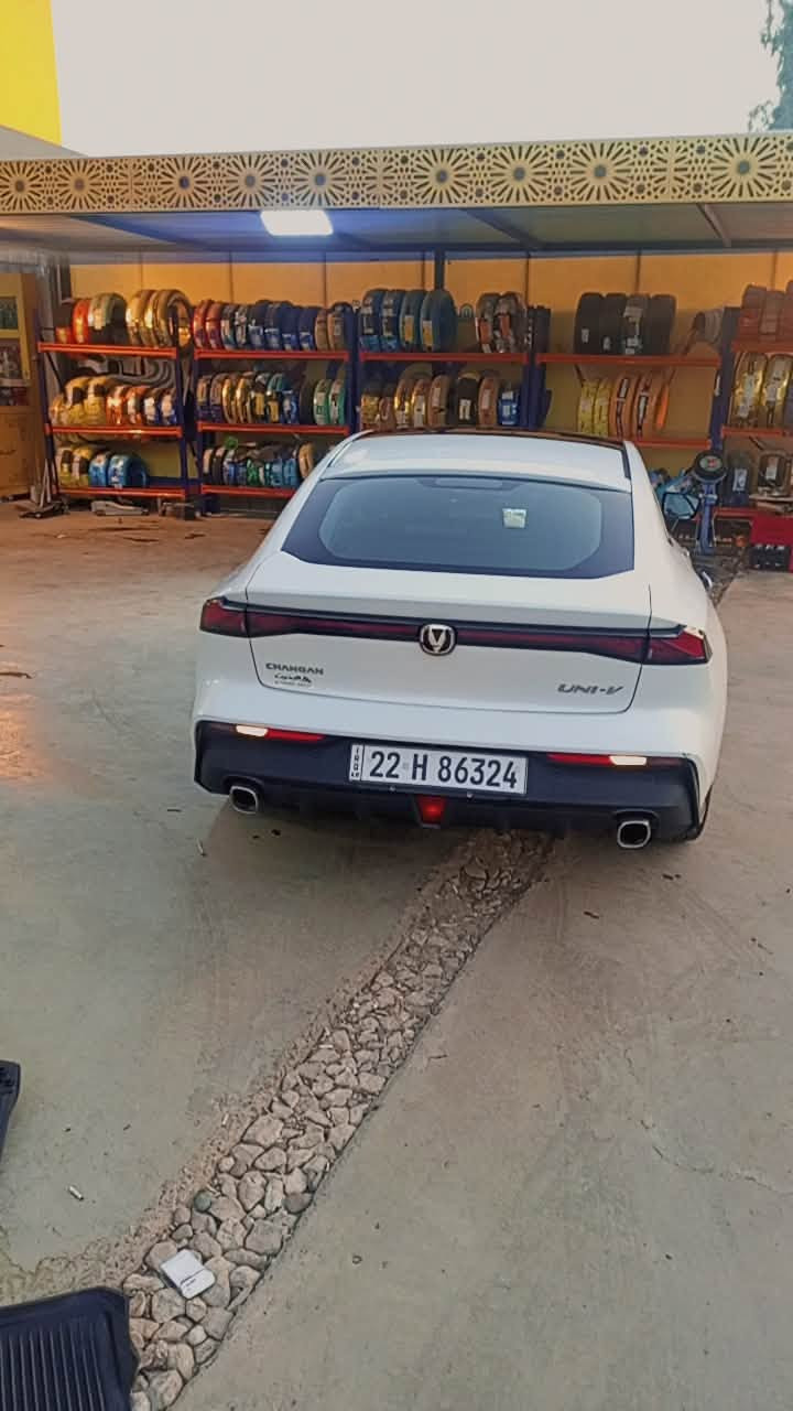 السلام عليكم تحيه طيبه
للبيع شان جان Uni_V 2024  
السعر 14500$$ 
فول سياره جديده جدا محرك ١٥٠٠توربًو  مكفوله من الصبغ والبارد فقط الدعاميه الاماميه بيها فطر من جوه اثر ضربة بزونه  اجلكم الله 
للاستفسار اكثر ‭***********‬ او واتساب *********** ماكن بغداد الدوره
