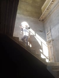 ياالله السلام عليكم عمال تصعيد مواد بناء جص سبنت رمل طابوك شتايكر قلع ...
