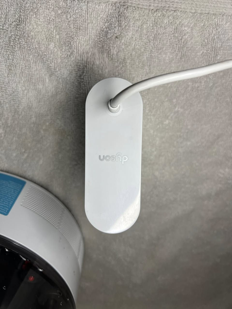 هذا المنتج هو مرطب هواء ومروحة من دايسون، تحديداً طراز Dyson
•Hygienic Mist (AM10)

• الوظيفة: جهاز 2 في 1 يعمل كمرطب للهواء ومروحة لتبريد

الغرفة.

• التقنية: يستخدم تقنية MAir Multiplier™ لتوزيع الهواء المرطب بشكل متساوٍ في جميع أنحاء الغرفة. (

• المميزات: صُمم لترطيب الهواء بشكل صحي، مما يساعد في خلق بيئة أكثر راحة.

جديد خليت بي مي للفحص امانه الله قطعة جديدة 

رايده بـ100 ألف 

واتساب***********
