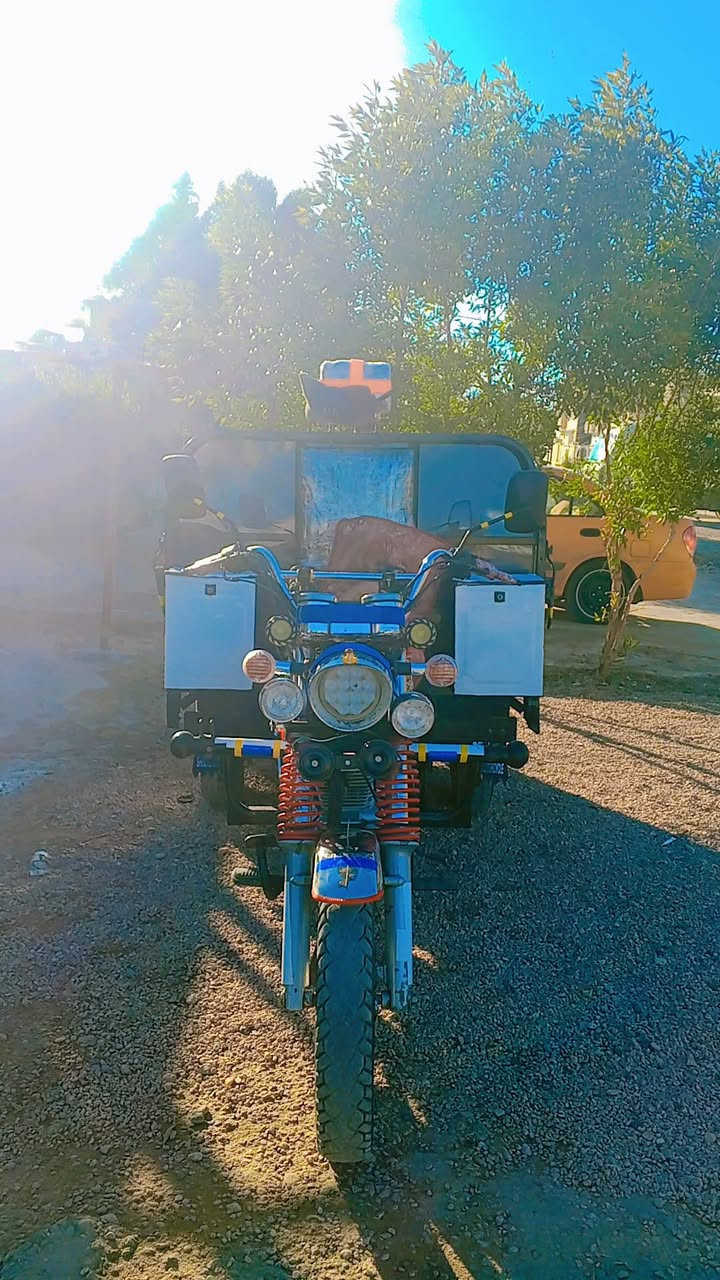 السلام عليكم ستوته للبيع موديل 20 فول نظافه ما بها نقص برقي مكاني الرمادي 5 كيلو حيي السعر مليون و650 وبيها مجال الباقي على اتصال رقم مكلف بالمنشور ***********
