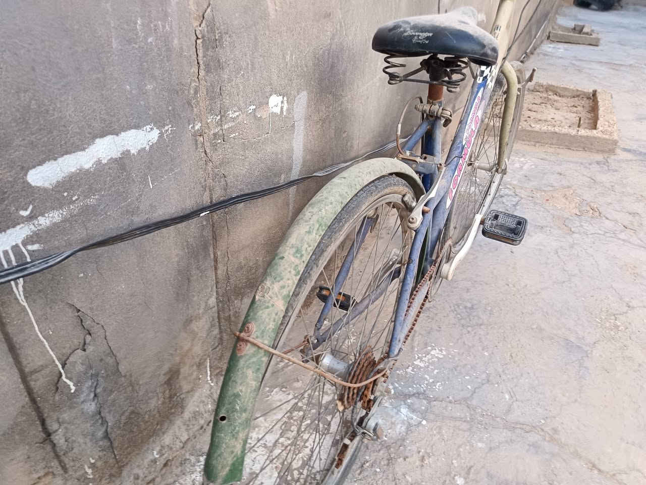 السلام عليكم عمي من الاخير قيم واخذ بالسعر الي يعجبك بس كون مايقل عن10_15 الف مكاني كربلاء كنطرة السلام عامود 31 للاستفسار الاتصال على الرقم الاتي:
***********

