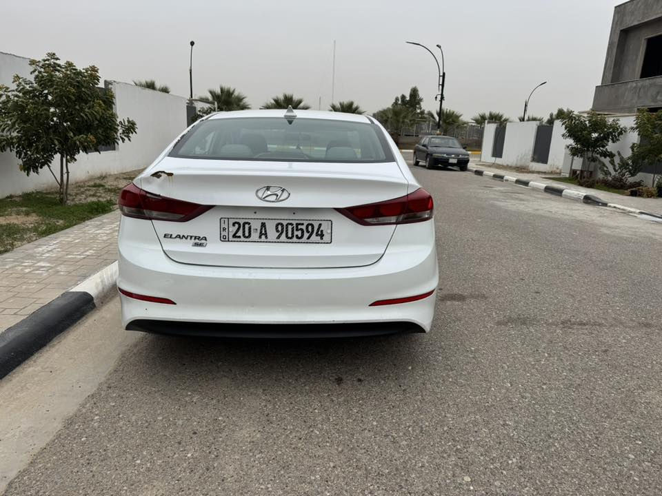 السلام عليكم
النترا امريكي 2017 بيها قطعتين تبديل بنيد وجامرلغ بدون شواصي ماشيه 105 الف ميل السعر 120 مكان السيارة بعقوبة مجمع مكي 
***********
