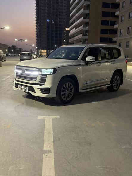 لاندكروز  2024 توين توربو GXR لمتدد
فول فول مواصفات 
المسافة16000 الف

مواصفات 
تحديد مسار 
رادرامامي 
اربع كامرات 
3شاشات
كشنات اماميه كهرباء 
كشنات اماميه تبريد 
دشبول بيانو 
فتحه 
انظمة قياده 
وبعد بيها هواي مواصفات 
وسياره كلش جديده وضمن الضمان . 
طخم ارضيات كامله 
داخل احمر واسود
السعر. 720 ورقه
رقم الهاتف.واتساب ايضا
***********
