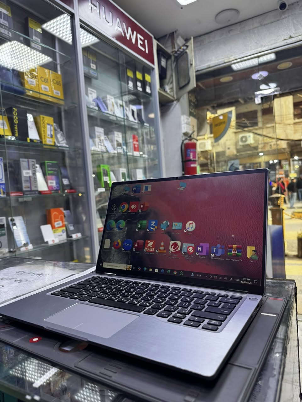 السلام عليكم لابتوب deelللبيع والتفاصيل مذكوره داخل المنشور


**إذا كنت صاحب هذا الإعلان وتريد حذفه لأي سبب، رجاءا أرسل رسالة إلى الدعم الفني**