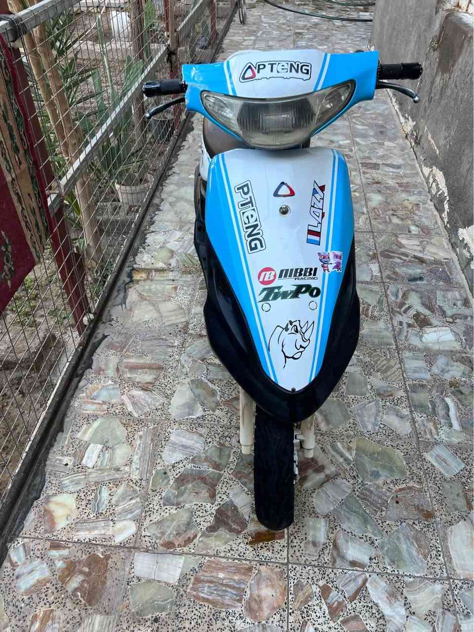 دراجه ماكس منغولي الداجه جديده من اشتريتها لحد الآن ما فاتحها اشتريتها من صديقي وما فحصت الدراجه جديده بمعنى الكلام الدراجه عجبتك تسوقها عجبتك تنطيني فلوسي والله وياك مو تجي وره يوم يومين وكتلي والله تعال رجعها 
السعر 850 وبيها مجال 
الرقم بي بس واتساب *********** القرنة, البصرة
