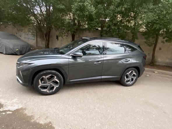 سلام عليكم
توسان 2021 كوري خليجي مكفوله عدا بارد زغير بل جنطه
رقم بغداد باسمي
فول مواصفات للأخير القفله مال توسان
المواصفات:
1_بانوراما
2_تشغيل بصمه
3_تشغيل عن بعد 
4_بصمات دخول
5_صندوگ كهربائي
6_كشنات جلد بلون قرميدي 
7_كشنات كهرباء
8_كشنات اماميه تدفئه تبريد
9_كشنات خلفيه تدفئه
10_ستيرن تدفئه
11_تحديد مسار
12_قياده ذاتيه
13_فوول تحكمات ستيرن
14_شاشه عملاقه تدعم الكار بلي
16_تحكات دشبول كله لمس (TAh)
17_حساسات 360 درجه
18_رادار امامي
19_رادار جانبي
20_كامرات 360 درجه
21_لون زيتوني مميزز 
22_گير بيانو (دگم)
23_خزن ميموري (خزن وضعيات الكشن) كشن السايق والراكب
24_عداد دجتال بل كامل
25_مري شفط
25_اشاير بلـ مري
26_قطعتين تبريد
27_جام فوول كهربائي بل كامل
28_سايد بريك كهربائي
29_اوتو هولد
30_4 وضعيات قياده
31_ويل كب 19 انج
32_مكينه 1600 تيربو ✈️
33_رقم مميزز
34_شاحن لا سلكي (واير لِس)
35_تبريد ثلج
36_لايت LED
37_بگ لايت LED
38_لايت زينون
39_عدسة لايت متحركه مع الستيرن 
40_السياره بلاك ادشين 
وبعد بيها هوااي مواصفات
ماكو هيج مواصفات بهيج سياره 
للاستفسار ***********
السعر 195 وبيهااا مجال
المكان بغداد
