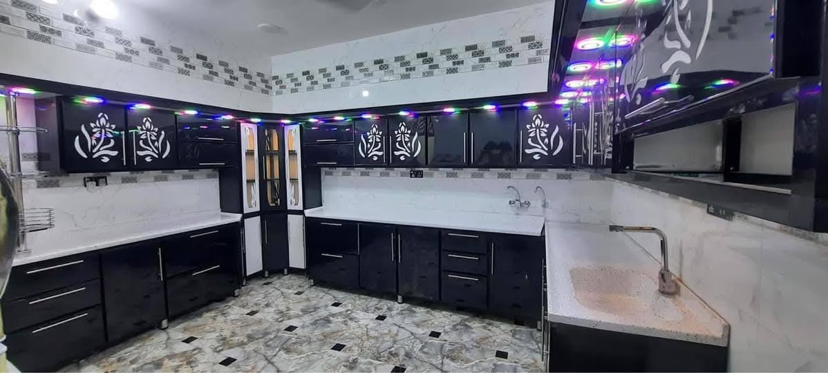 #معمل المنيوم 
#لعمل المطابخ والابواب والشبابيك ومحجر درج 
#يعمل بنظام الاقساط 
#للاستفسار الاتصال على الرقم الموجود 
*********** #اسيا #واتساب
#عنوان #المعمل/ #منطقه #حواس خلف حسينيه محمد داوود مجاور مكتب واحد عقار
