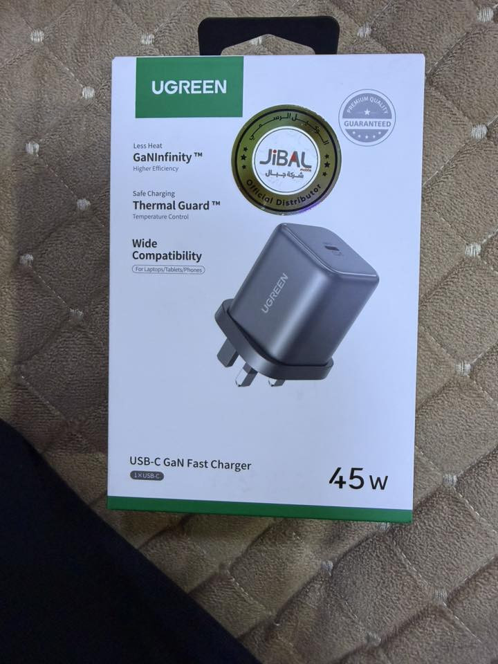 شاحنة يوكرين اصليه ما مفتوحه 45 واط  تستخدم على الايفون و الاندرويد وبل اخص ايفون 17 برو ماكس سعرها 35 بيها مجال بسيط رقمي *********** شرط الشاحنة ما مفتوحه يوجد توصيل
