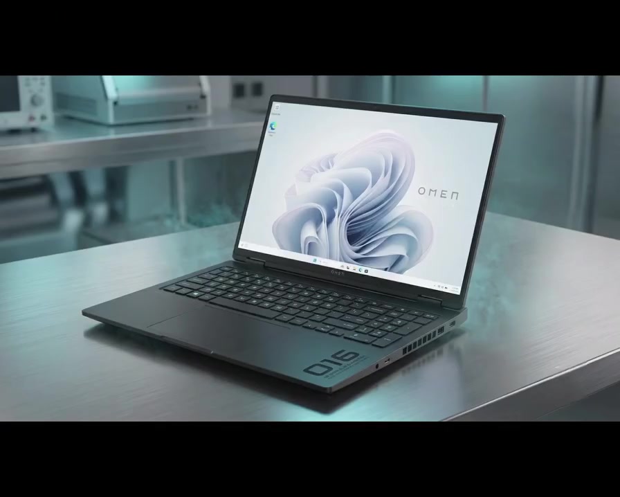 ⚡️ جيل المستقبل وصل.. وحش الألعاب وصناع المحتوى بين يديك! ⚡️
​🔥 HP OMEN SLIM 16-AN0075cl 🔥
​النحافة تلتقي بالقوة المطلقة حصرياً لدى Omar Laptop Store
​إذا كنت عم تدور على اللابتوب اللي ما بيعرف كلمة "مستحيل"، الـ OMEN SLIM الجديد صار متوفر عنا بأقوى مواصفات حصرية لعام 2026:
​المعالج: الـمستقبل هنا مع CORE ULTRA 9 285H – ذكاء اصطناعي وأداء خارق للمهام الثقيلة والرندرة.
​كرت الشاشة: الجيل الجديد المرعب NVIDIA RTX 5070 (8GB) – عيش الألعاب على أعلى إعدادات وتتبع أشعة حقيقي.
​الذاكرة: 32GB RAM – سرعة استجابة فائقة لكل البرامج والألعاب بنفس الوقت.
​التخزين: 1TB SSD NVMe – سرعة إقلاع خيالية ومساحة ممتازة لكل ملفاتك.
​الشاشة: خرافية بحجم 16" بوصة وبدقة QHD 2.5K بتردد 144Hz – سلاسة مطلقة وألوان فائقة الدقة.
​النظام: نظام التشغيل الأحدث Windows 11 جاهز ومثبت.
​✨ ليش تشتري من Omar Laptop Store؟
​💥 أقوى العروض الحصرية: بنقدملك أحدث الأجهزة العالمية فور نزولها بالأسواق وبأفضل الأسعار.
💥 نسخة SLIM المميزة: هيكل نحيف، خفيف الوزن، وتصميم رياضي فخم جداً بيناسب الجيمرز والمحترفين.
💥 نظام تبريد متطور: يحافظ على استقرار الأداء بالضغط العالي لتلعب وتشتغل بدون أي قلق من الحرارة.
​📍 تفضلوا بزيارتنا 
📥 عبر رسائل الصفحة أو مباشرة عن طريق الواتساب!!


**إذا كنت صاحب هذا الإعلان وتريد حذفه لأي سبب، رجاءا أرسل رسالة إلى الدعم الفني**