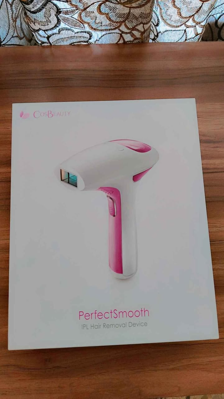 İPL HAIR REMOVAL DEVICE 
جهاز ليزر منزلي
ماركة (Cos Beauty)
 كامل مع ملحقاته الشاحنة والمناظر والكتيب الخاص بي
الكتيب يشرح كلشي عنه وعن طريقة استخدامه
الصراحة نتائجه كلش حلوة بس يحتاجله التزام بالجلسات
جديد ممستخدمته هواي وكلش محافظة عليه
يحتوي على 114.327 ضربة
ويحتوي على 5 درجات حرارة وحساس حسب لون البشرة 
سعر البيع: 200 الف
مكاني الكرادة
للتواصل واتساب : ***********
*لا يتوفر توصيل* بغداد, العراق
