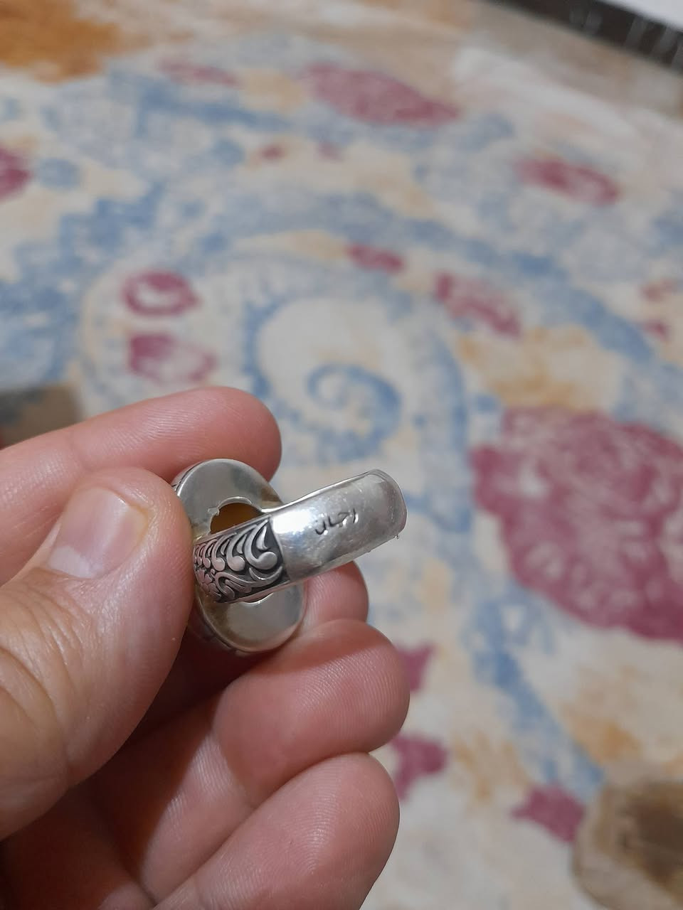 ١٥٠الف سعر نهائي مع التوصيل المجاني لكل المحافظات *********** عقيق يماني اصفر خط قديم صياغه يدوية
