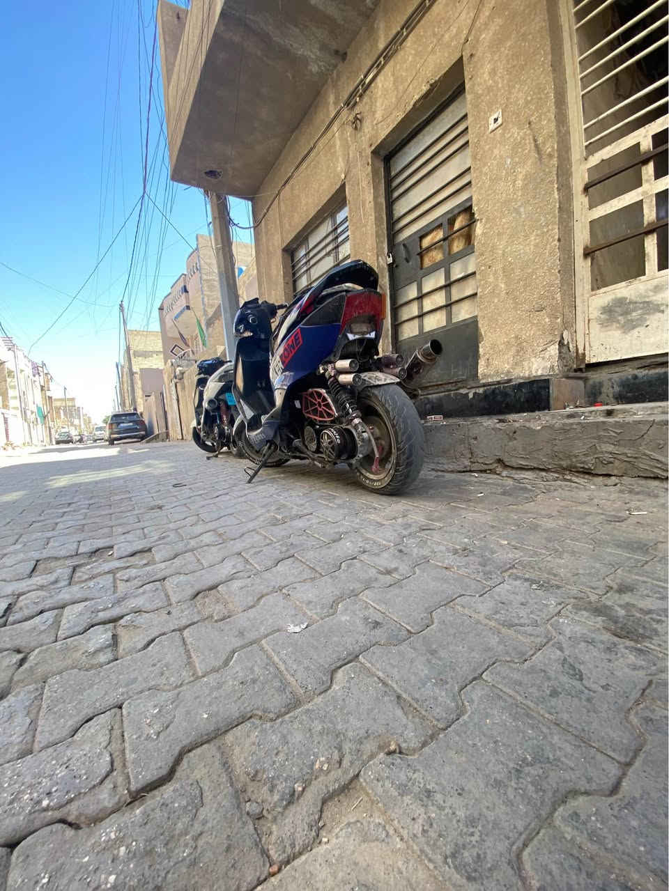 سلام عليكم سكنس نثيه مزوعه تزويد دراجة كدامك شلعه معدل اطير ماعليهه شي مكينه وشكل تزويد كامل الي يحب تفاصيل اكثر يتفضل خاص سعرهه 700 مو شراي لاتكسر بيهه بس كورهه سعره 250 
سعر:700
مكاني الحريه شارع الدور
رقمي *********** بغداد, العراق
