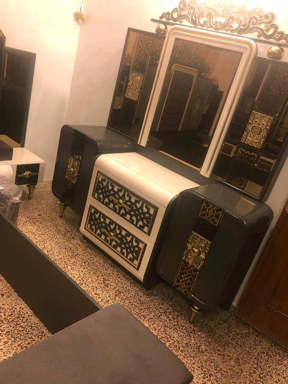 سلام عليكم غرفة نوم تركية لبيع مستعمل مكان الكاظمية الطي