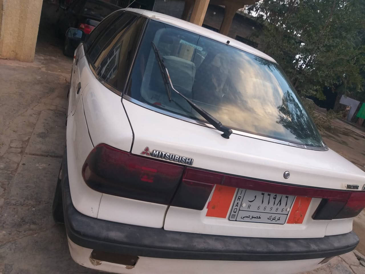 السلام عليكم مسبوشي لانسر موديل ١٩٩١ سياره مشروع وطني تحويل مباشر سنويه جديده لغايه ٢٠٢٨ سياره بدون صبغ عل بلاد من الدعاميه ل دعاميه مكفوله كير محرك صدر كهربائيات جديده تخم تايرات جديد بدون خياس مابيه كلها باور ستيرن  شغاله السعر ٣٢ وبيه مجال رقم الهاتف ***********
