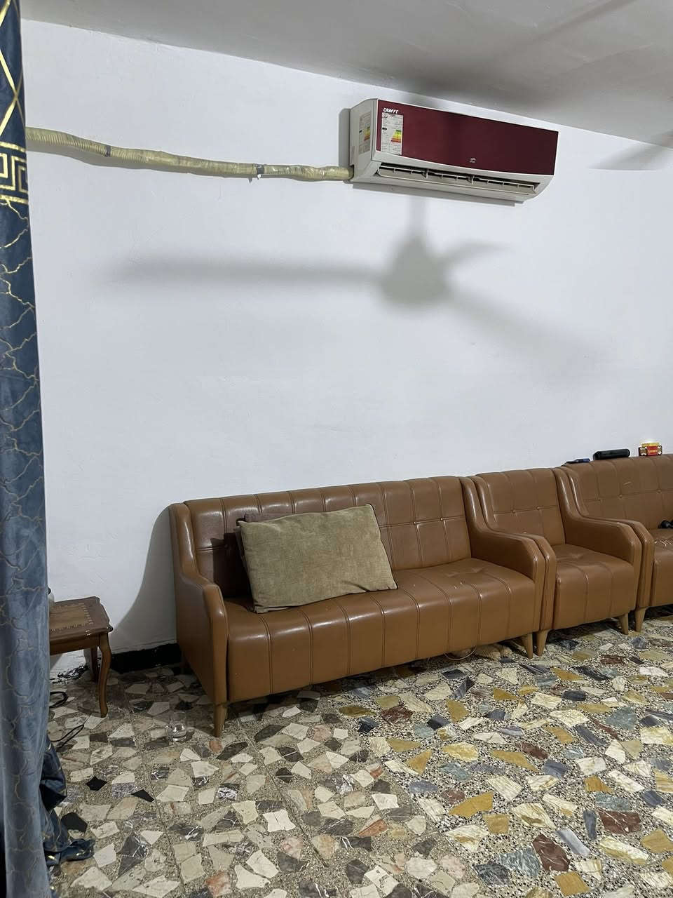 سلام عليكم بيت بل معوقين جاهز من كلشي اي نقص مابي مساحته 70 للستفسار خابرني وتدلل ***********
