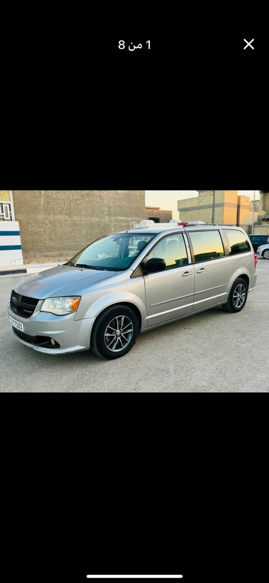 سلام عليكم دوج كرفان للبيع مديل 2013 مكاني بصره //رقم بغداد. الدولي //السعر128ورقه  وبيه مجال قليل وشراي يدلل *********** هذه رقم وبالخدمه
