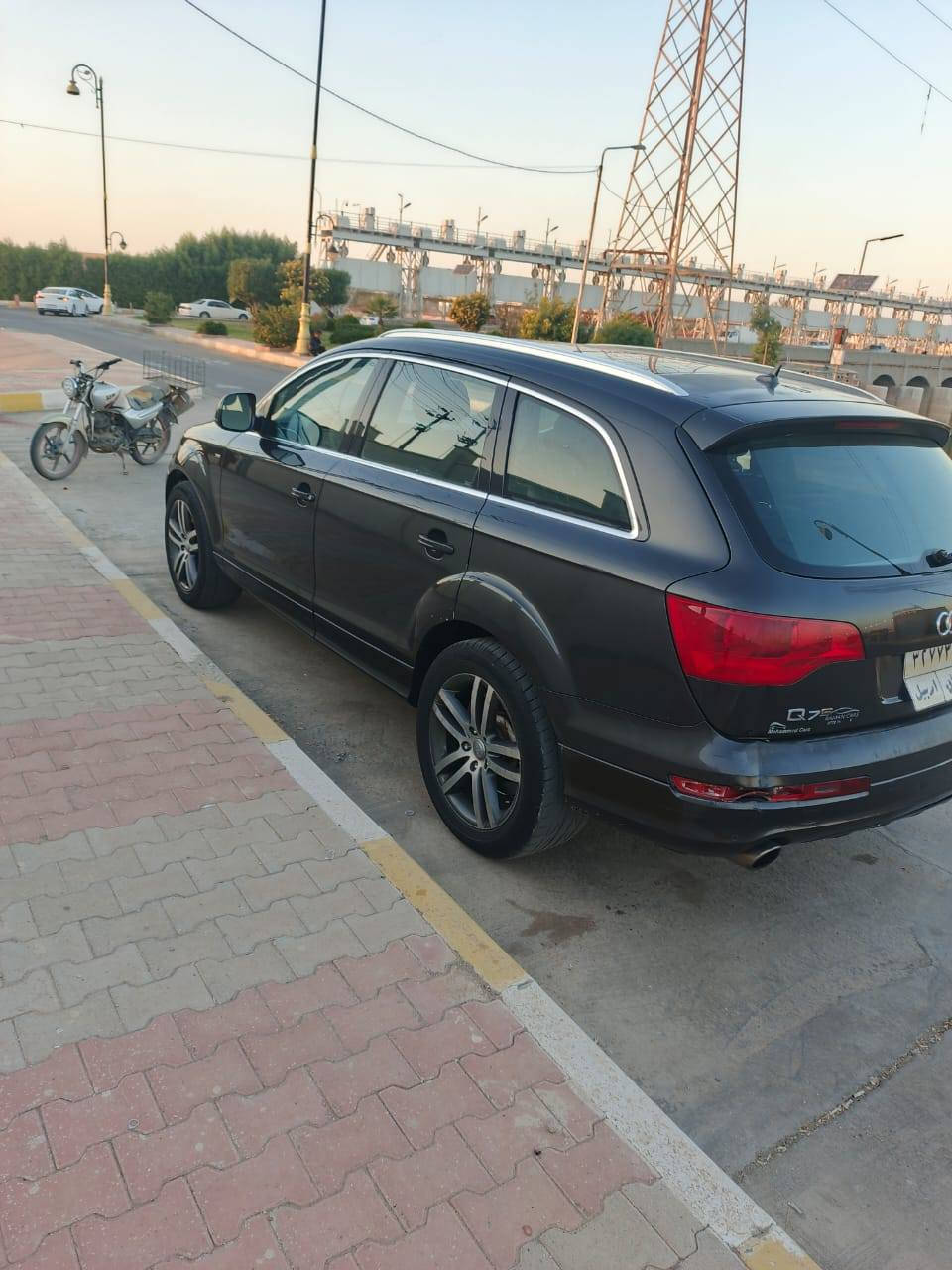 السلام   للبيع او المراوس حسب القناعه  السعر 110 وبيها مجال 
اودي موديل 2009 
رقم اربيل تحويل مباشر 
محرك 8 سلندر كير اوتماتيك 
صدر جديد تخم تاير ويل كب 
سياره جاهزه 
العنوان الرمادي ال خمسه كيلو     اخوان لحد يراسلني اني مكلف بالنشر وهذه رقم صاحبها   ***********
