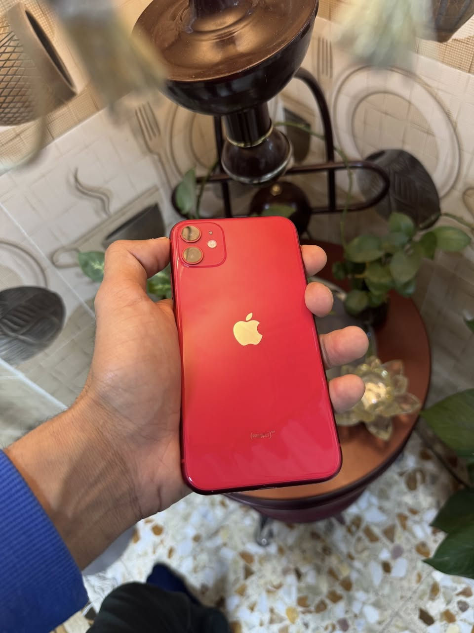 ايفون 11 للبيع
الذاكرة 128 

النظافة مثل ما موجود بالصور

شاشة الجهاز مامبدلة 

البطارية 74% 

السعر 210 الف وبي مجال 

للتواصل: ***********
