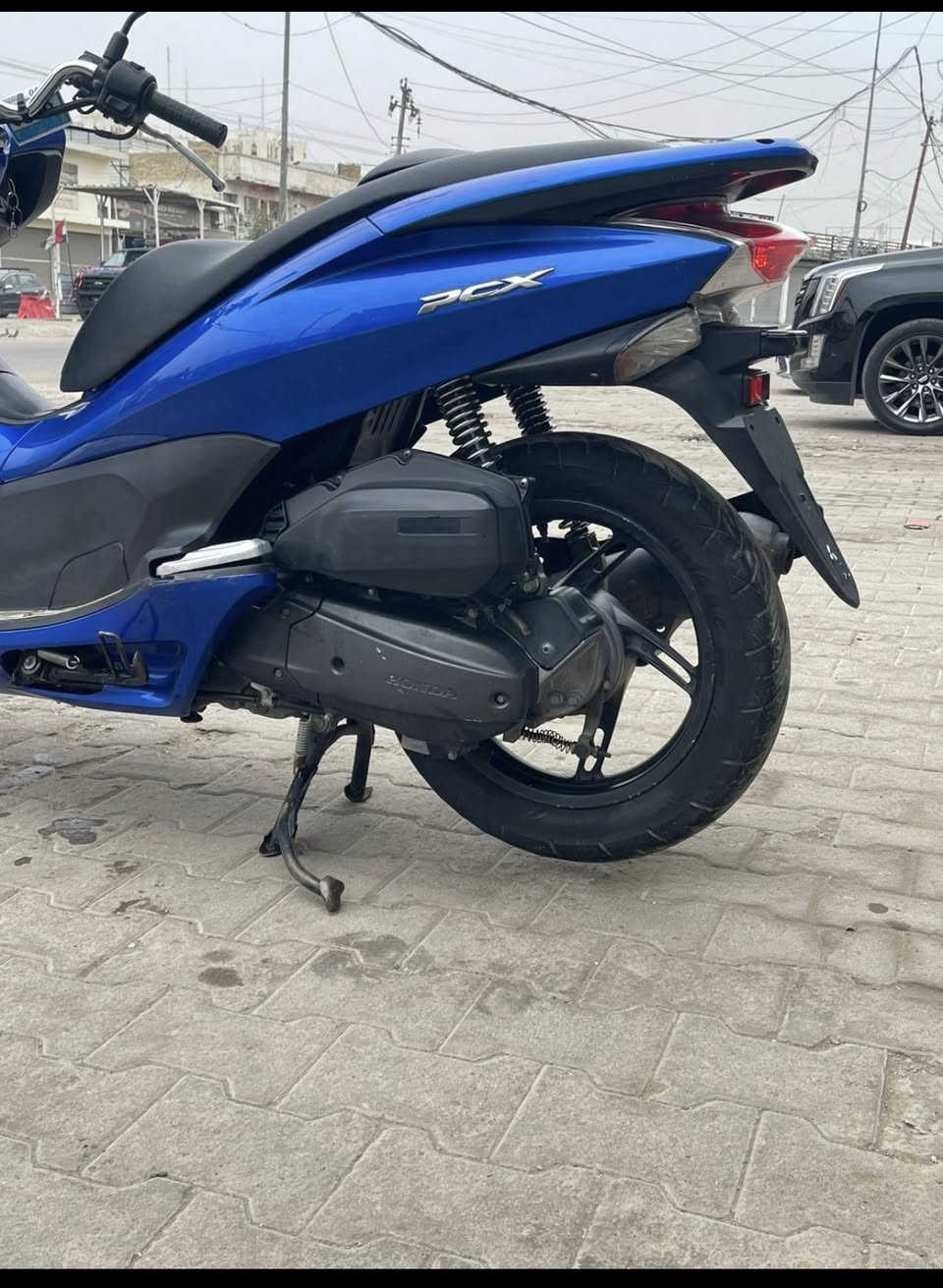 السلام عليكم للبيع دراجه pcxجيل اول دراجة  كل ابلادي شرط النضافه دراجهة مال رمبه مديل(18)ماشيه (20 )الف حقيقي  ماخذها رمبه اوراق المعرض موجوده الدراجه على ايدي ياباني الاصلي JFدراجه جديده  السعر 1450
مكاني بغداد للاتصال 
***********
