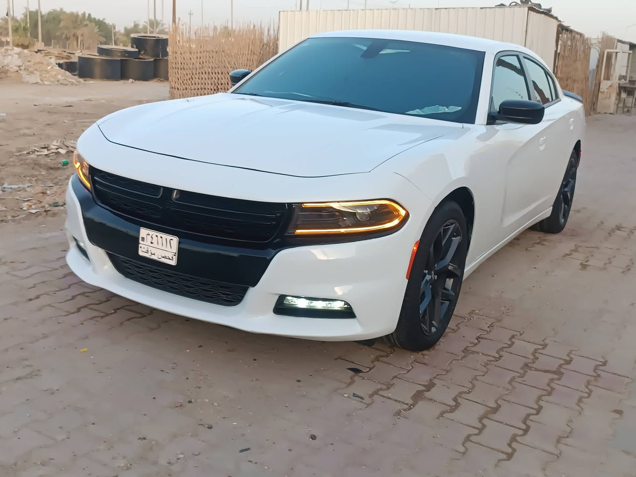 جارجر 23 اصل 
بدون تبديل بارد بل بنيد وتكحل باب السائق 
ماشيه 5 الف فقط 
جديده كلش بدون نقص 
منفيس بسمي تريد مرقم بغداد ترهم ارقمه للمشتري 
سعره 240 بدون رقم واذا مرقم بغداد  265
مكانه سماوه ***********
