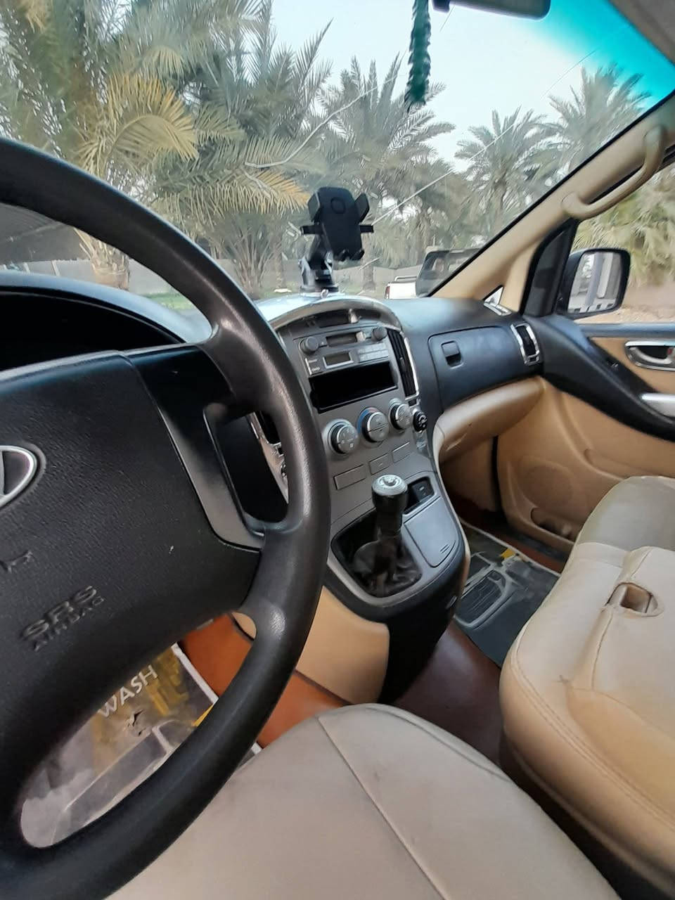 للبيع ستاركس موديل ٨بغداد مشروع وطني مكفوله من الصبغ والتبديل والبارد السياره بلاديه مامشتغله السياره كامل مواصفات ملكي دسك أمامي خلفي محرك مفتوح سوبر كاز جديد جدا تبريد ثلج سنويه لغاية ٢٨ تستلم رقم انكليزي  السعر ١٣٠$نقد وتحويل ثاني يوم موبايل ***********المكان بغداد بسمايه ناحية الوحده تحياتي لكم جميعا
