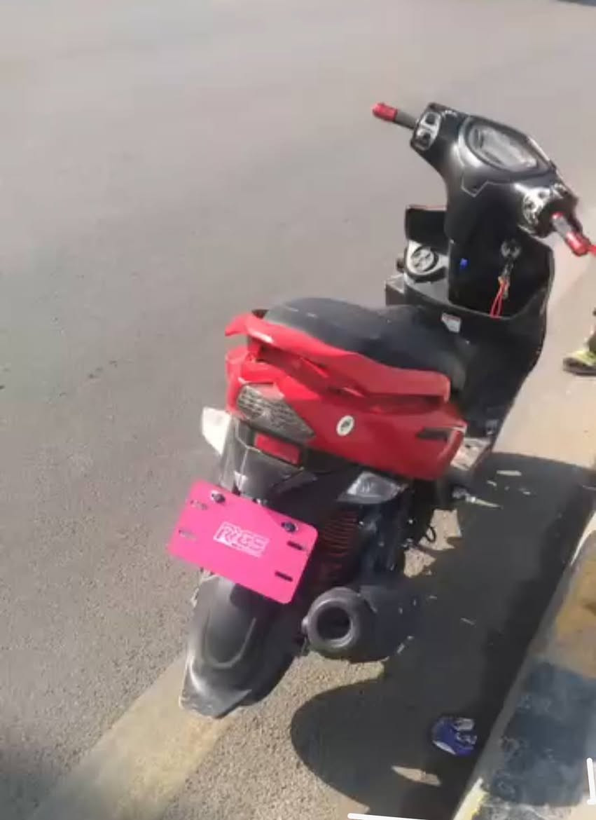 سلام عليكم دراجهGTRللبيع محرك بلادي يرادلهه ترتيبات بسيطة ب550


**إذا كنت صاحب هذا الإعلان وتريد حذفه لأي سبب، رجاءا أرسل رسالة إلى الدعم الفني**