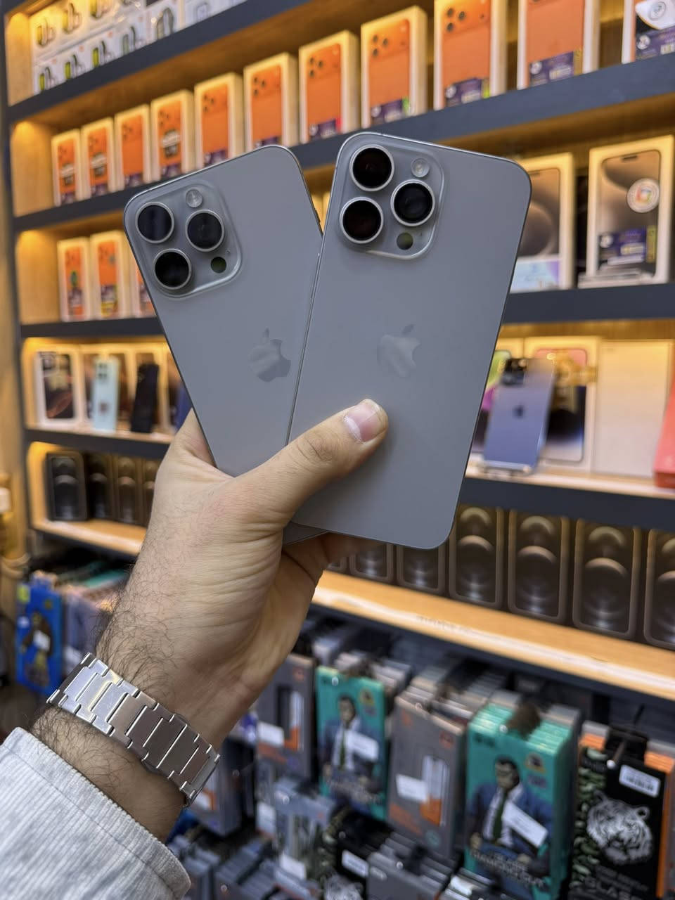 اهلاً زبائننا الكرام
متوفر ايفون مستخدم 

iPhone 16 Pro Max 256 battery 100%
iPhone 15 Pro Max 256g battery 88%
iPhone 14 Pro Max 256g battery 84%
iPhone 13 Pro Max 256g battery 95%

للاستفسار 🚩
*********** عبدالله 

العنوان 🚩
الرمادي التأميم شارع ام عمار مقابل عالم التسوق 

مركز اللؤلؤه خيارك الافضل
