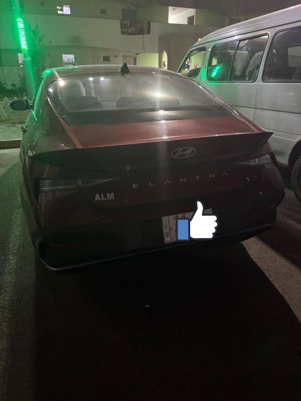السلام عليكم بيع فقط بدون مراوس
النترا ٢٠٢٤ مكينه ٢٠٠٠ دوش مواصفات عاديه 

تحكم ستيرن

 مانع انزلاق 

قياده ذاتيه

كار بلاي

شاحن لاسلكي

رادارات جانبيه واماميه وخلفيه

حادثها موضح بالصور وبيها طخه هنا بالعراق موضحه ايضاً بالصور مصلحه وغير مصبوغه 

وبيها طخه بالصندوق جدا بسيطه 

ماشيه ٤٠ الف وقابل للزياده 

العنوان : بغداد - بسمايا

السعر ١٥٥ $ وبيها مجال بسيط 

للاستفسار اكثر رقم الهاتف ***********  يوجد واتساب
