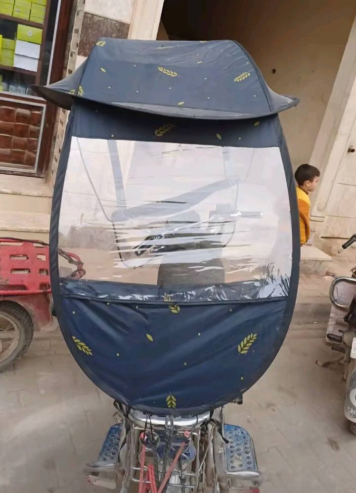 سلام عليكم مطرية أو شمسية ترهم جميع دراجات الكير 
والاوتوماتيك والدراجات الشحن الون اسود سعر 30 الف
جديدة وغير مستعملة تصال رقم واتساب ***********
مكاني بغداد غزالية
