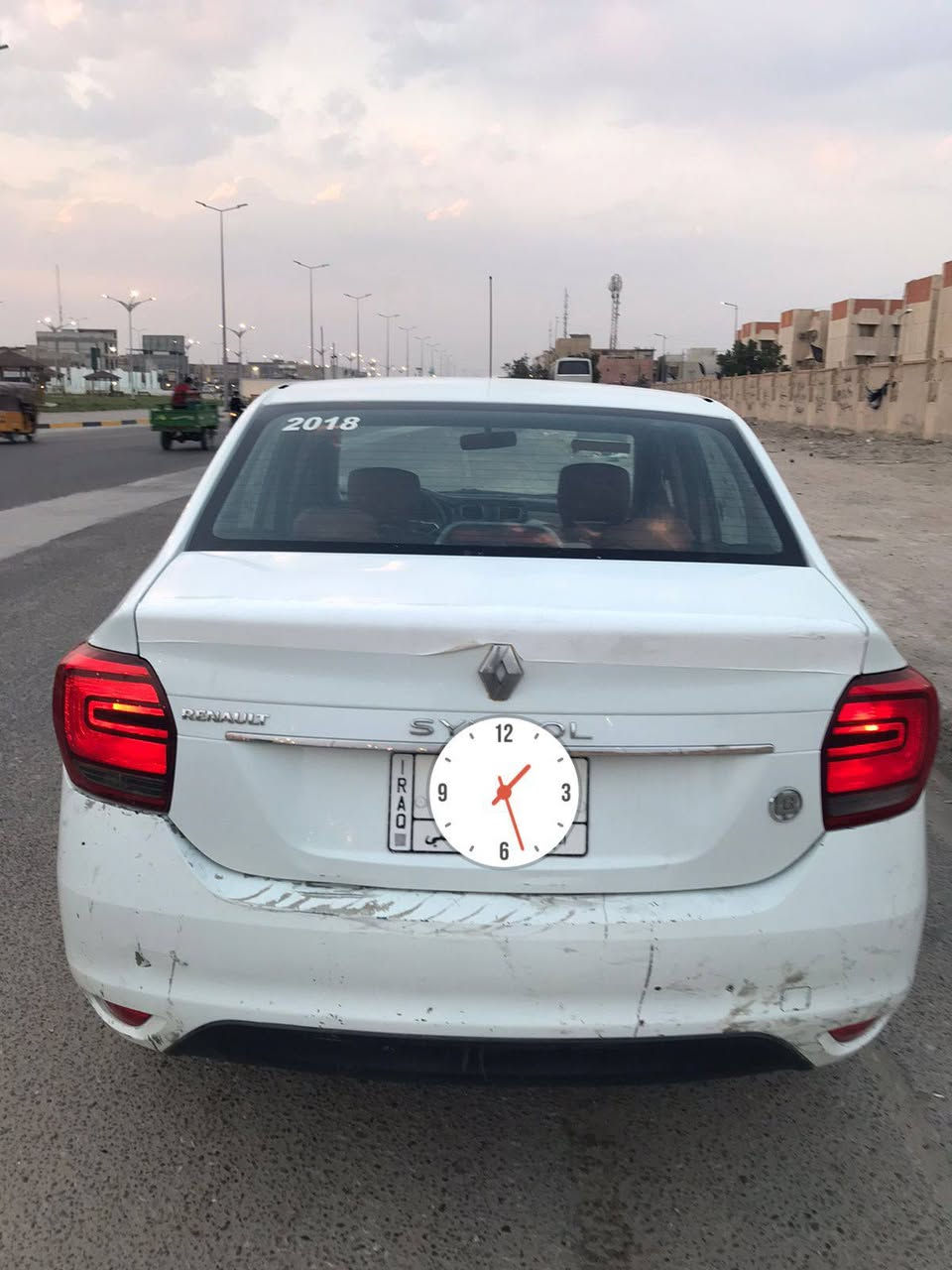 السلام عليكم للبيع رينو سيمبول موديل 2018
سياره رقمها معوقين بصرة تتحرر بشهر ال 10 وبيها صبغ بنيد وجاملاغات الاماميه 
سياره معمول الها ادامه محرك جديد متفرعات المحرك جديده كير جديد منظومة تبريد جديده حداديه جديده تخم تاير جديد باتري جديد لايت زنون دوشمه دواخل ارضيه وكشنات شاشه ايباد جديده كامره خلفيه سياره جاهزه وما بيها اي نقص السعر المطلوب 75 ورقه وبيها مجال . ارقام التواصل واتساب واتصال 
*********** / ***********
