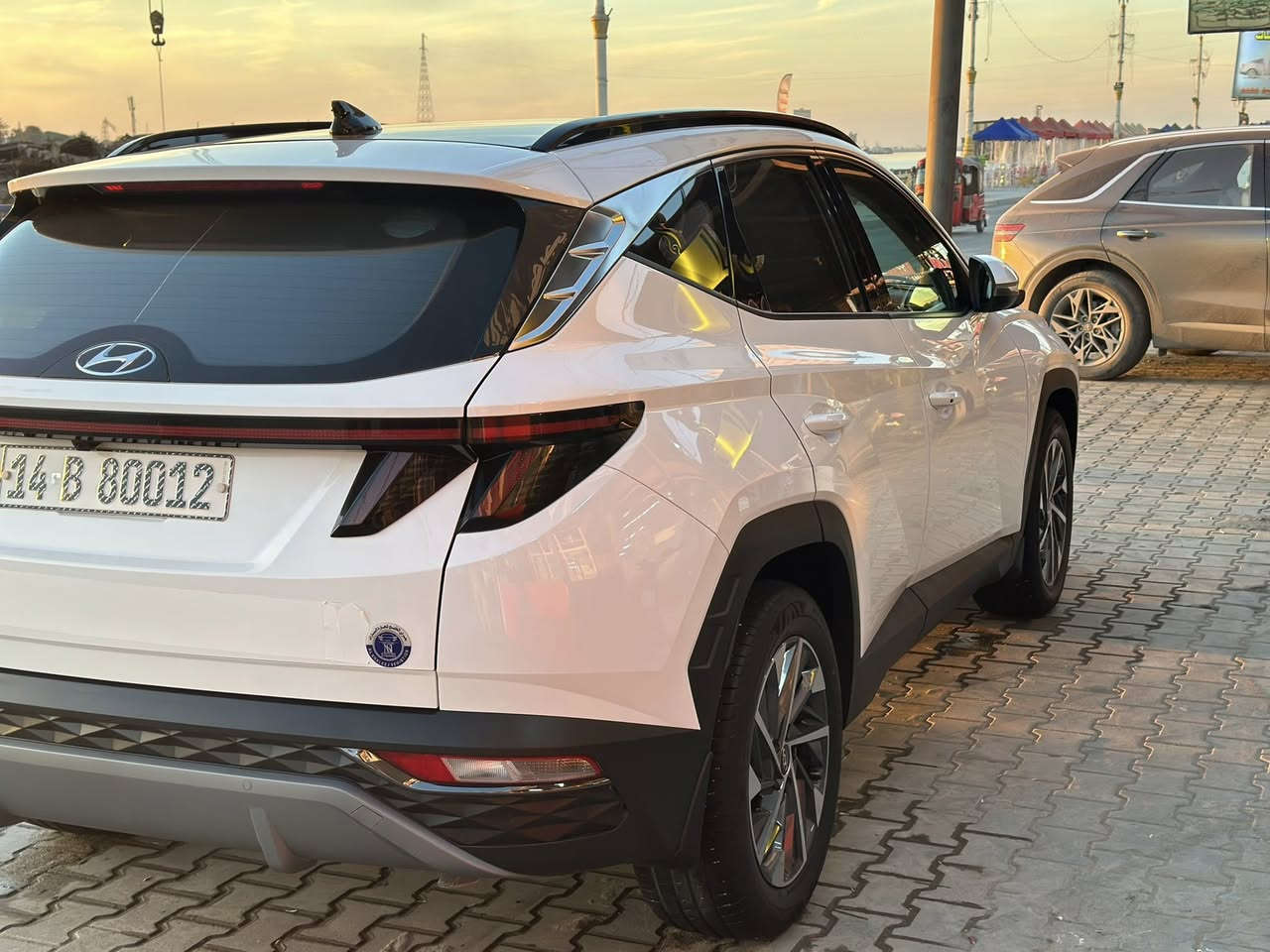 سلام عليكم توسان مديل 2024ماشيه13الف كفاله عامه خليجيه فول الهاتف***********العنوان البصره التنومه السعر 240وبيهه مجال بصيط
