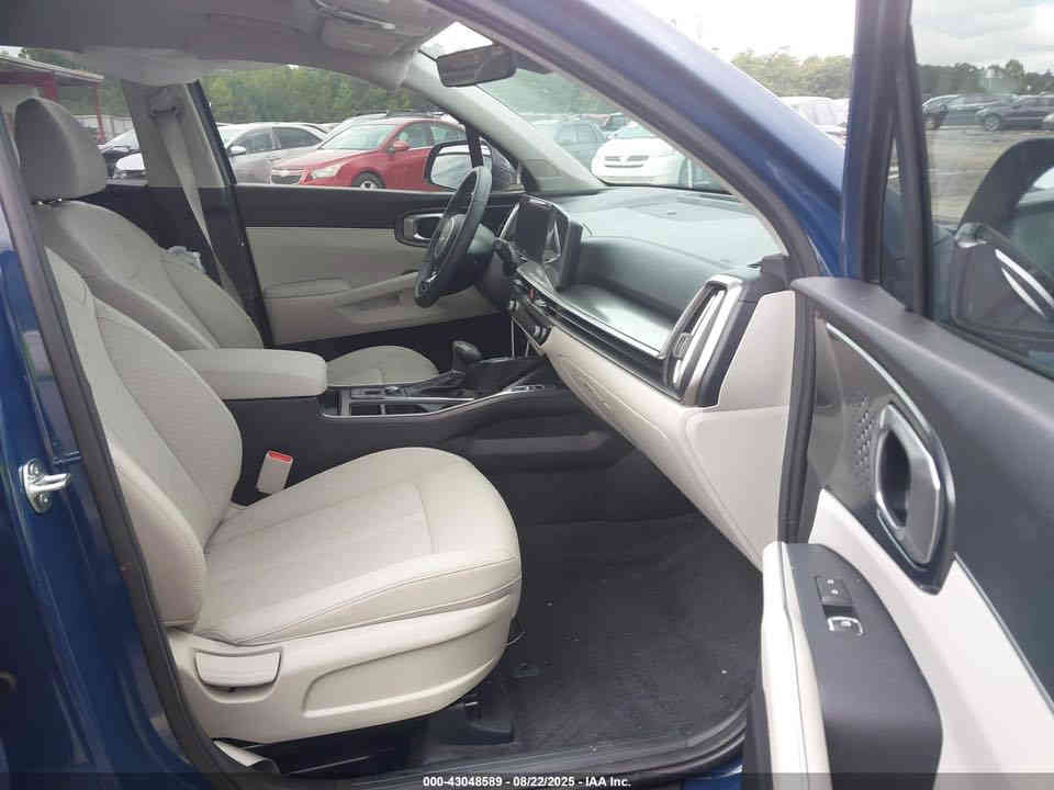 ‏KIA SORENTO كيا سورنتو 2024 حادث كلش خفيف موضح ب الصور 
ماشيه 17 الف السياره فئه S بنوراما كشنات جلد تدفئه كشنات حساسات امامي خلفي وبعد هواي مواصفات 
السياره طالعه من المزاد قبل شهر ومشحونه للعراق السعر 210 قفل بدون كمرك واصله اربيل كمرك ورقم يكلفن 35 ورقه

***********
