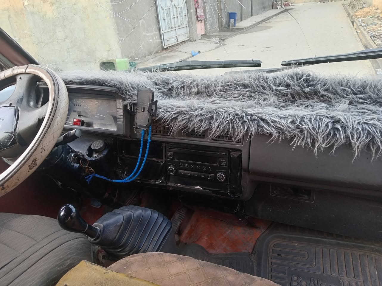 لسلام عليكم كيا بستا موديل 94بسمي رقم انكليزي سنويه لل30تحويل ثاني يوم لسياره  بلاديه كير محرك اكسل مكفولات تخم تاير السعر 33وبيهة مجال المكان بغداد حسينية المعامل للأستفسار ***********
