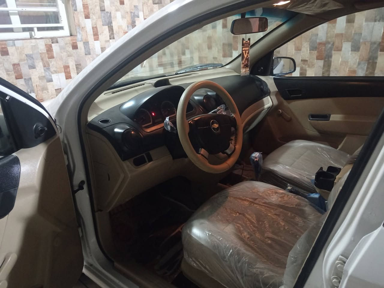 السلام عليكم افيو 2009محرك استرا كير اوتوماتيك سياره حلوه وجاهزه بدون صبغ فقط دعاميات السعر 82وبيها مجال ***********
