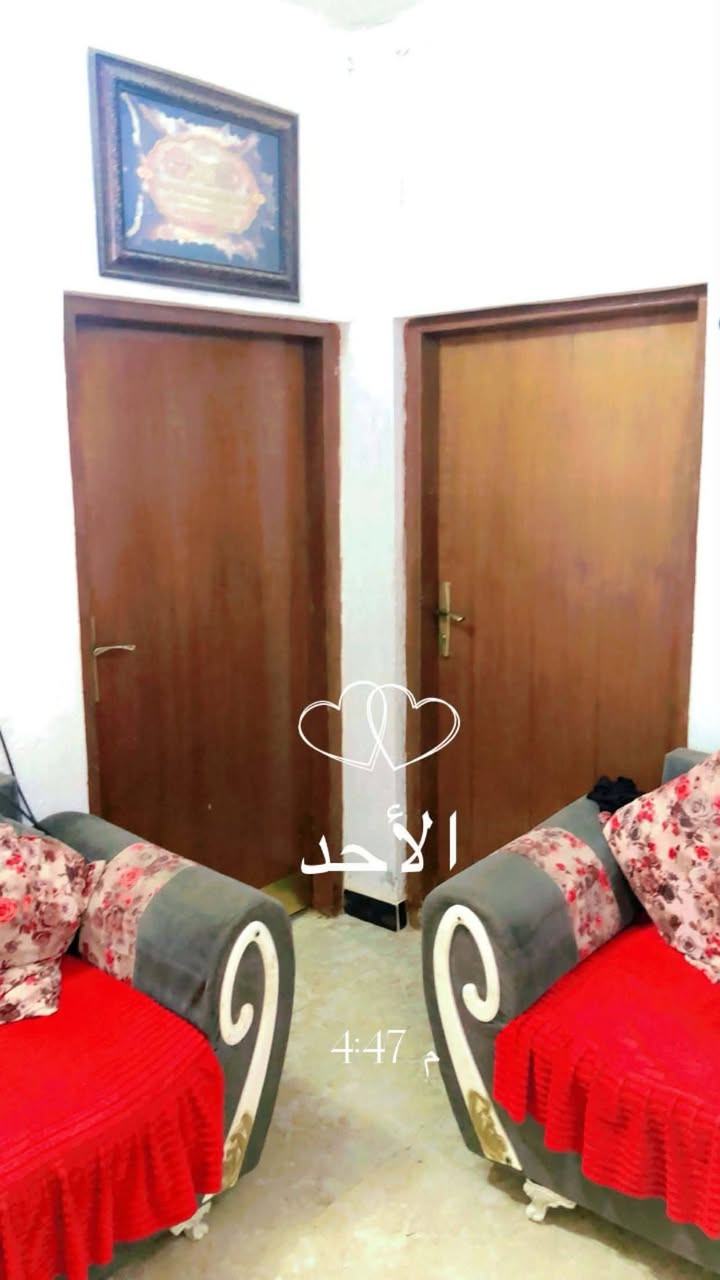 متوفر بيت 100 دولان المدخل 160 حي السلام قرب حسينية ام البنين ع السعر 43 وبي مجال للاستفسار ***********
