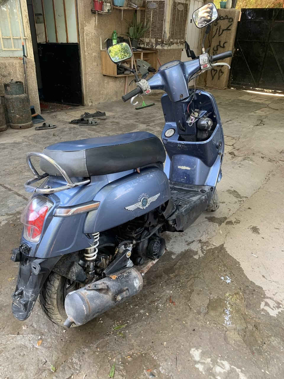 يا الله الهم صلي على محمد والي محمد 
✅دراجه كامكو بوليسي دراجه حلوه 🔸
✅سرعته 120 
اخوان حبايب كلبي الدراجه (كايمه) 
حته منتخاجل بعدين دراجه مميزه شوفت عين 👁️ 
نكره سلف تجي اضيفك وشربك جاي وشوفه 
رقمي 📱 فقط وتساب ***********🫡
📍بغداد شعله الصدرين السعر550 💵 
مجال بصيط 🔹
