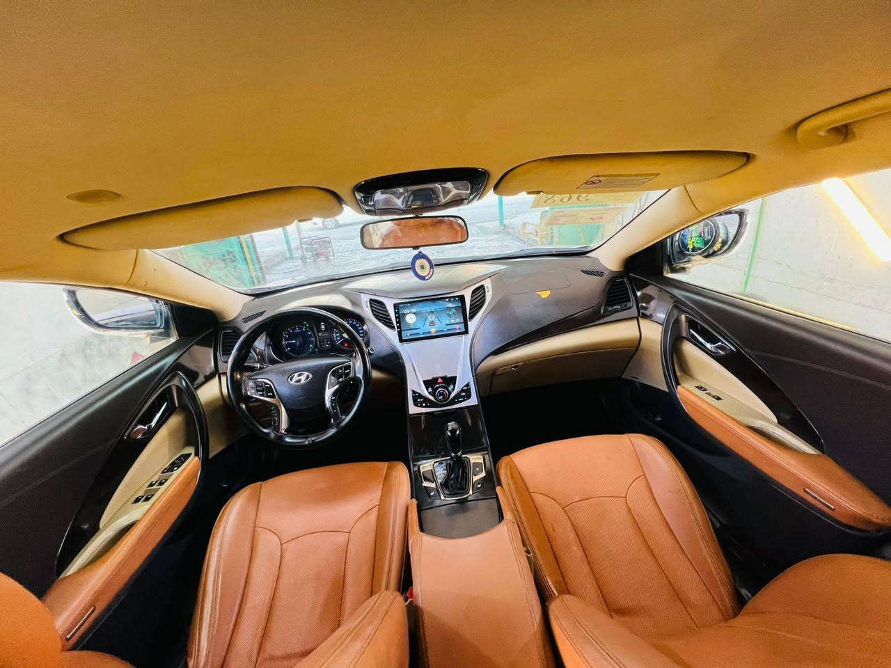 ازيره مديل  2015 
مكينه ٦ سياره كفاله منل صبغ عده دور الخلفي رشه بدون ضربه او دواخل 
كشن جلد تبريد تدفئه 
لون مشمشي 
برد اصليه
لد شركه 
السعر 115 
***********
