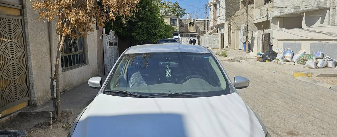 نيسان سنترا ٢٠١٨
كير محرك جيد جدا 
تخم تاير جديد 
السيارة بيهة اثر جراد 
السعر ٩٠ ورقة وبي مجال حك الجية 
التواصل مع الرقم 
وارد خليجي 
***********
***********
